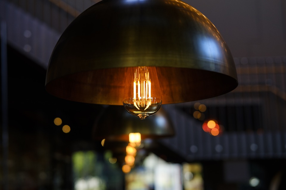 lamp-3489390_960_720.jpg