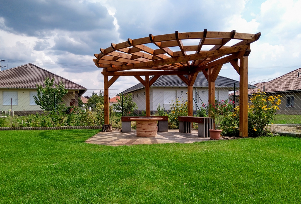 pergola1.jpg