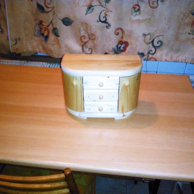 Igazi ékszerdoboz