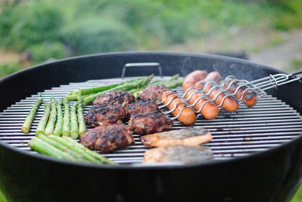 Három saját készítésű grillsütő