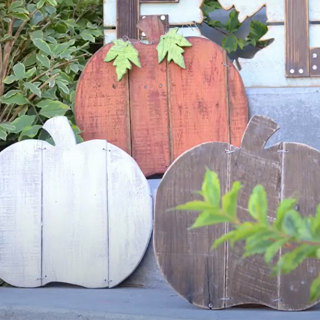 DIY halloweeni tökök fából