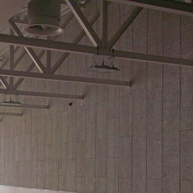 Zajvédelem a sportcsarnokban