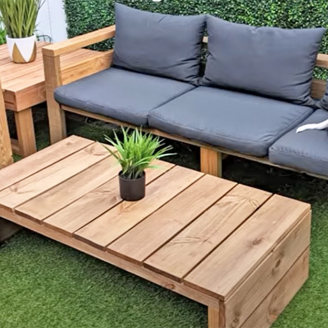 A legegyszerűbb DIY kávézóasztal az erkélyre