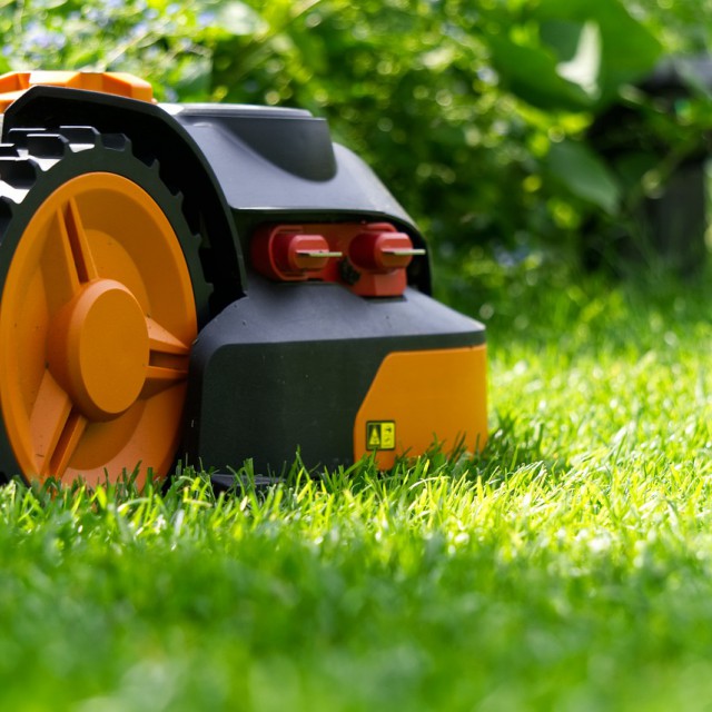 5 egyszerű lépés a robotfűnyírók téliesítéséhez