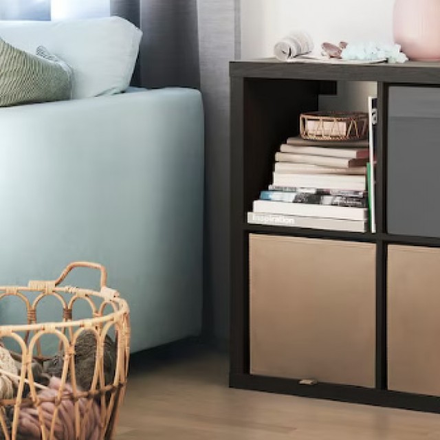 Hangulatos kávézósarok egyszerű IKEA bútorból
