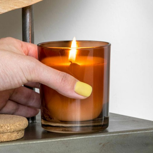Ki ne dobd! 6 szuper ötlet az illatgyertyák üres üvegeinek újrahasznosítására