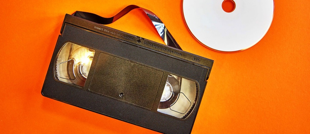 Barkácsolj régi VHS-kazettákból: kreatív ötletek, ha amúgy csak kidobnád őket!