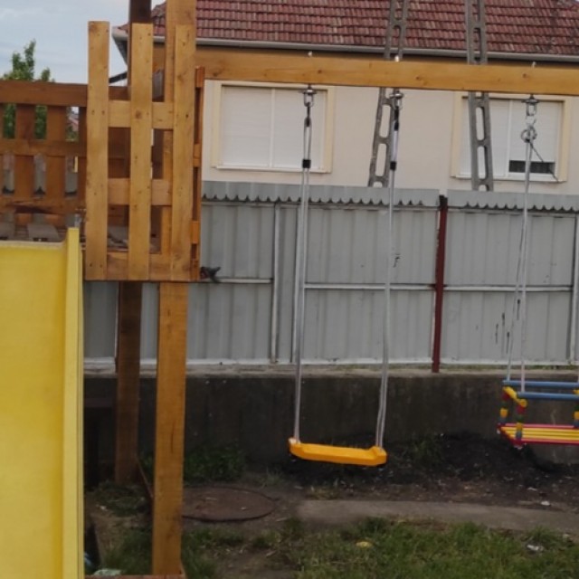 Építs profi játszóteret a gyerekeknek: olvasóink megmutatják, hogyan csináld!