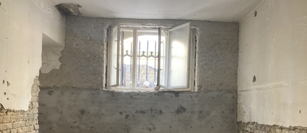 Otthonunk alattomos pusztítója: mi okozza a falak vizesedését és hogyan védekezhetünk? Otthonunk alattomos pusztítója: mi okozza a falak vizesedését és hogyan védekezhetünk?