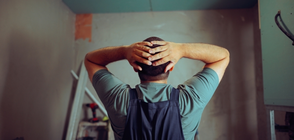 Kevesebb lett a kontár, mégis több a kár: a kontármunka drágább, mint egy családi nyaralás!