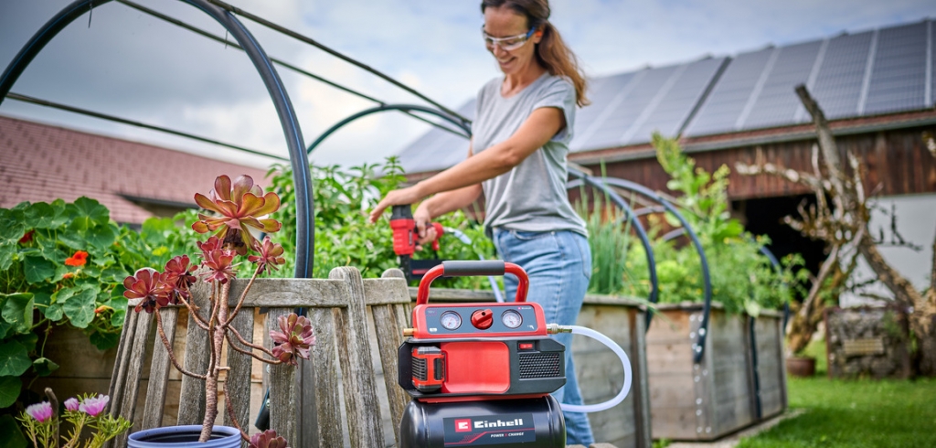 Az Einhell mobilis Power X-Change akkus kompresszorával soha nem fogy ki a szuszból!