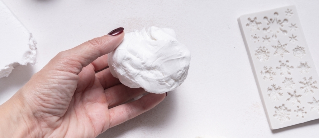 DIY manóház befőttesüvegből és levegőre száradó gyurmából: készítsd el a szünetben! DIY manóház befőttesüvegből és levegőre száradó gyurmából: készítsd el a szünetben!